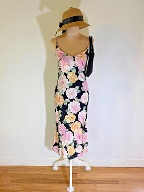 Sage The Label Romantic Floral Midi Dress Size Small